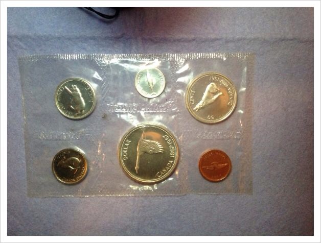 1967-Plastic-Wrap-Set-With-Rotation